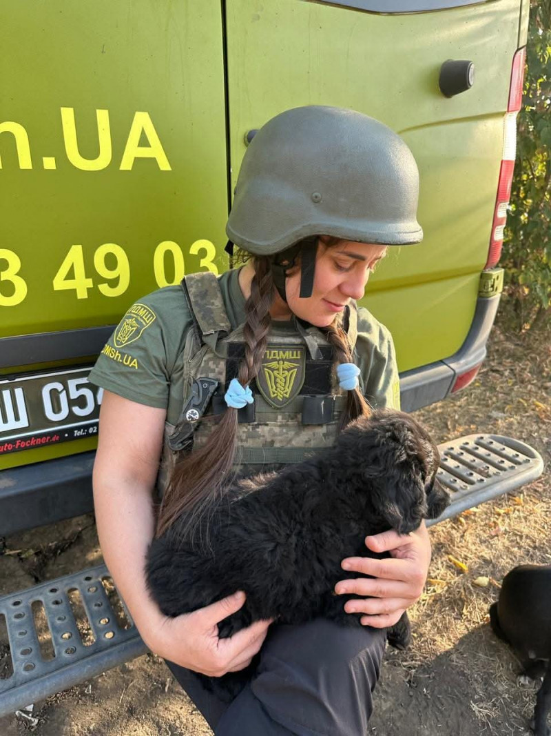 Гучно щодня, 24/7: історія медикині з Волині, яка рятує життя на передовій і в тилу