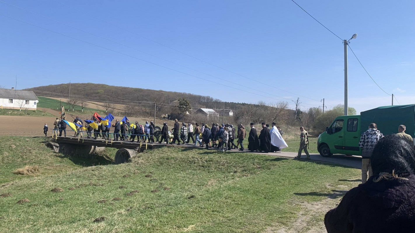 Поранення обірвали життя воїна: на Волині попрощалися із захисником Петром Шмідом