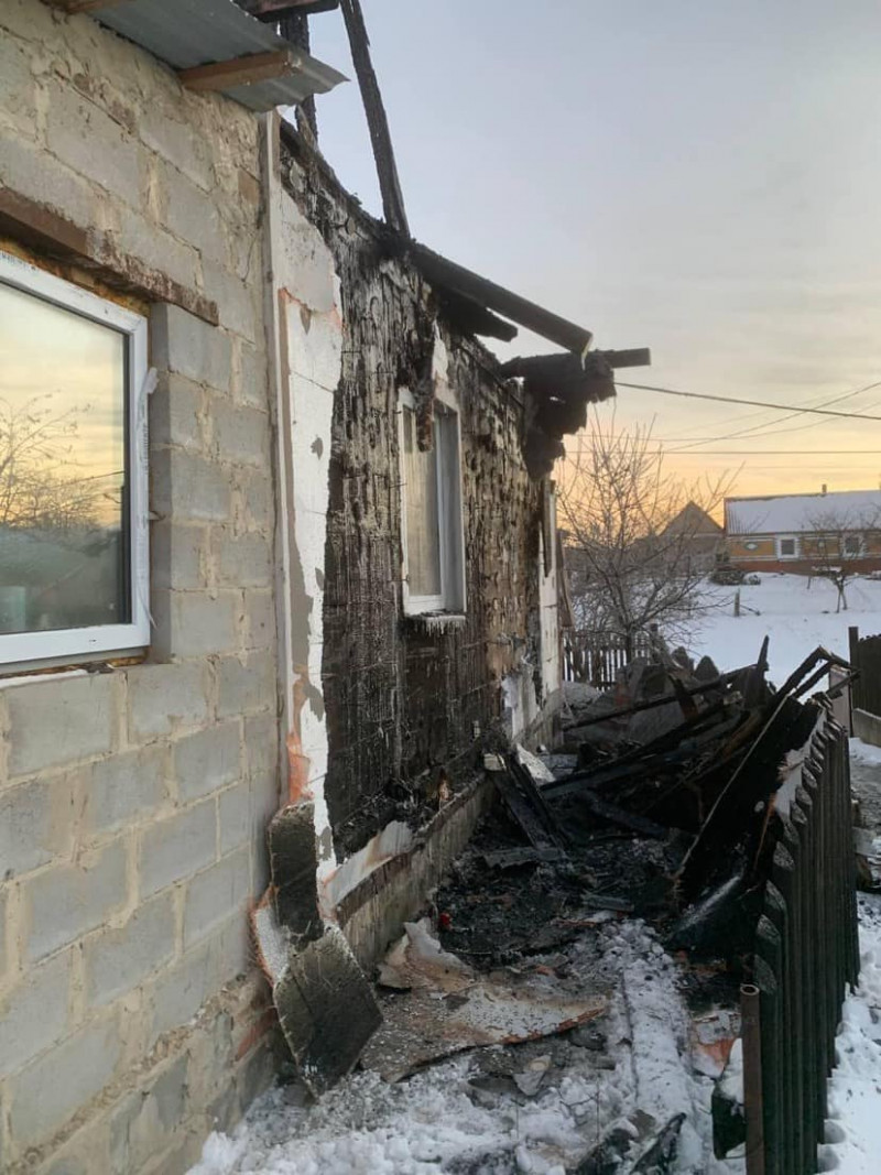 У селі біля Луцька вогонь знищив будинок багатодітної сім'ї: потрібна допомога. Фото