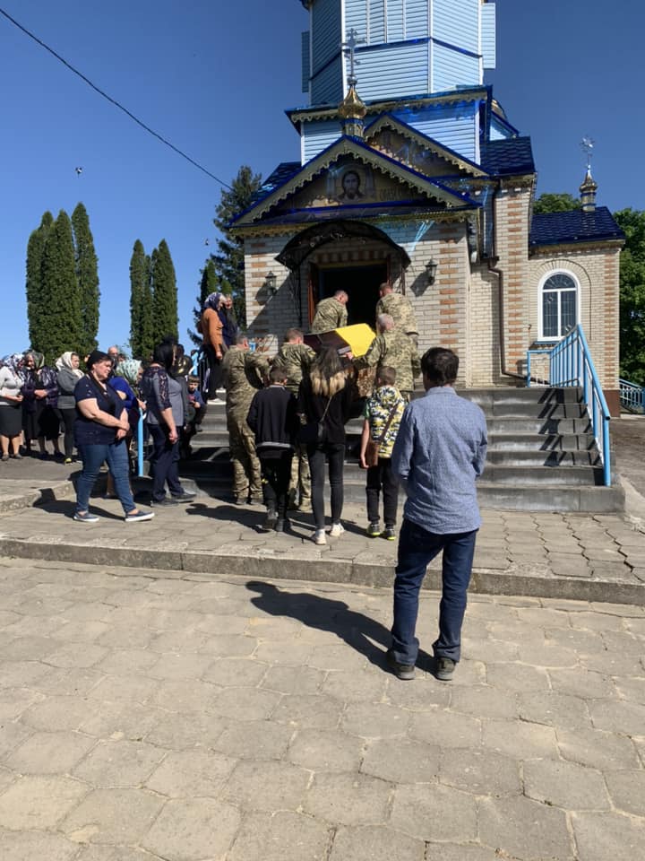 Поповнив лави Небесного Легіону: на Волині попрощалися з Героєм Леонідом Залевським