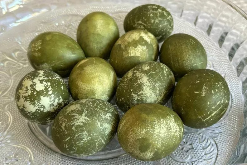 Як пофарбувати яйця без хімії: поради волинських господинь