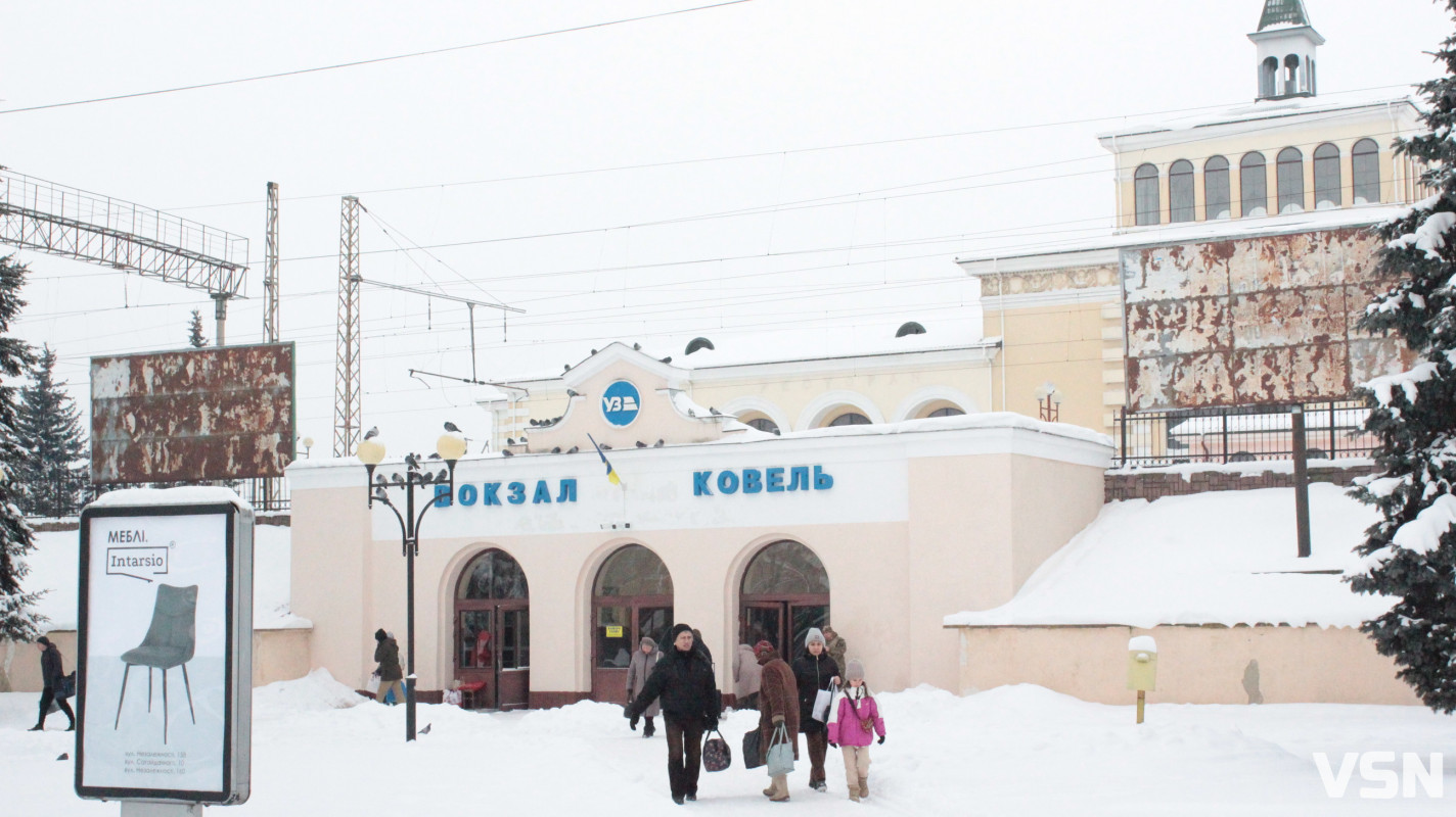 32 роки стажу, сотні тисяч кілометрів та безліч людських доль: провідниця з Волині про залаштунки роботи на залізниці