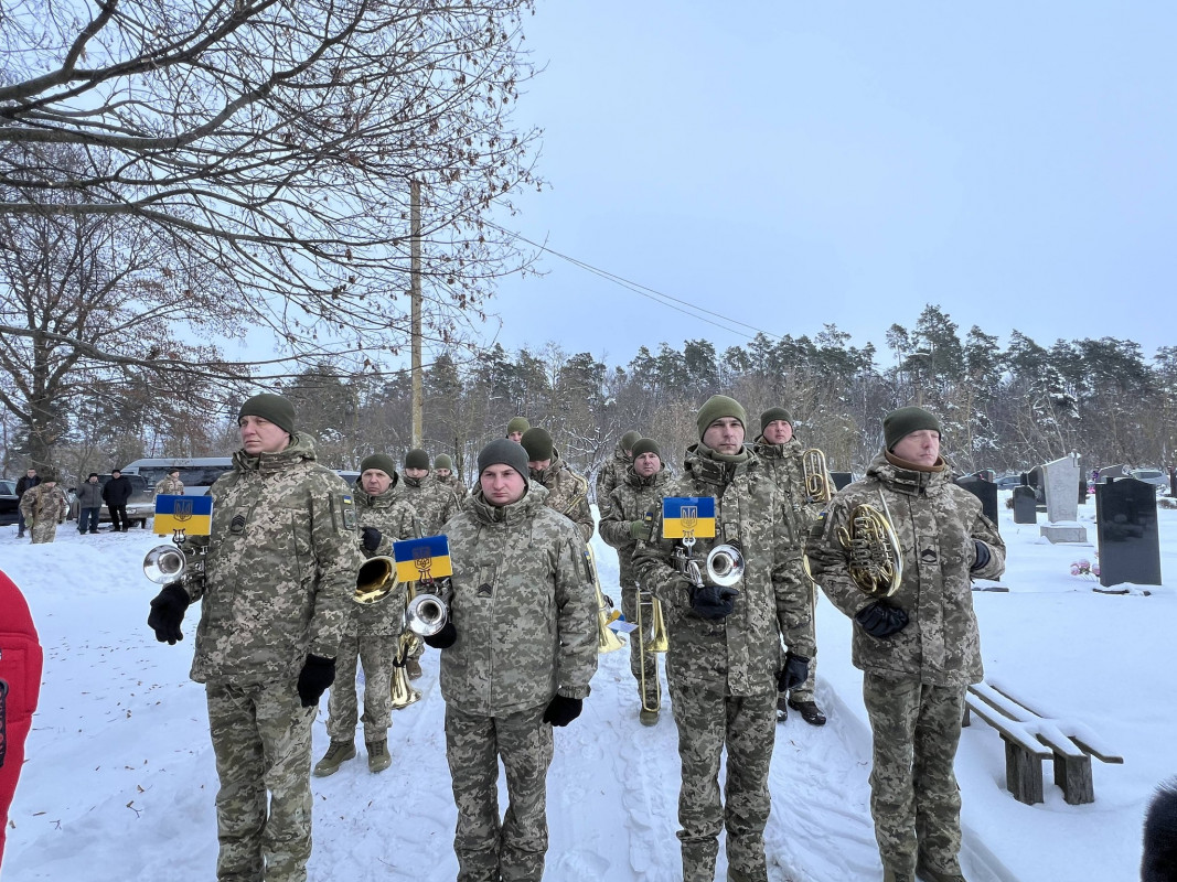 Тривалий час вважався зниклим безвісти: на Волині попрощалися з Героєм Володимиром Вакульчуком