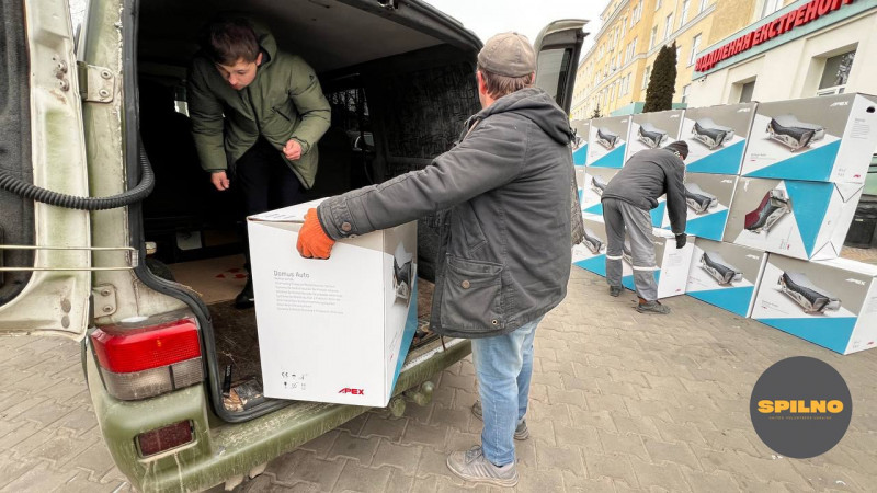 Волинська обласна лікарня отримала допомогу від Християнської медичної асоціації