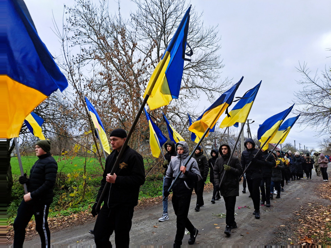 Влітку отримав повістку, а в листопаді загинув: на Волині усе село прийшло на похорон Героя Сергія Клекоцюка. Фото