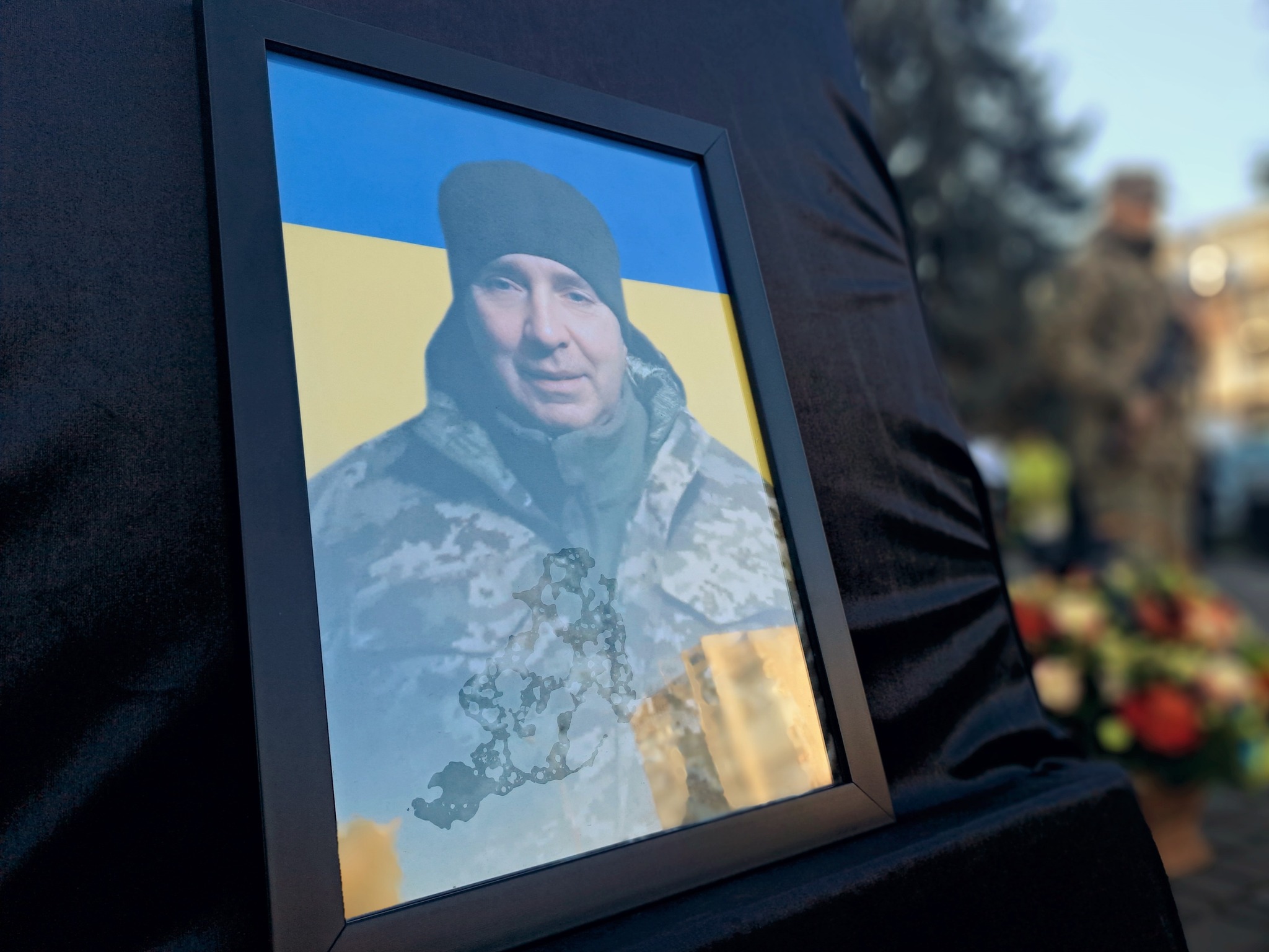 Потрапив у епіцентр вибуху у навчальному центрі: на Волині попрощалися з Героєм Олександром Козаком