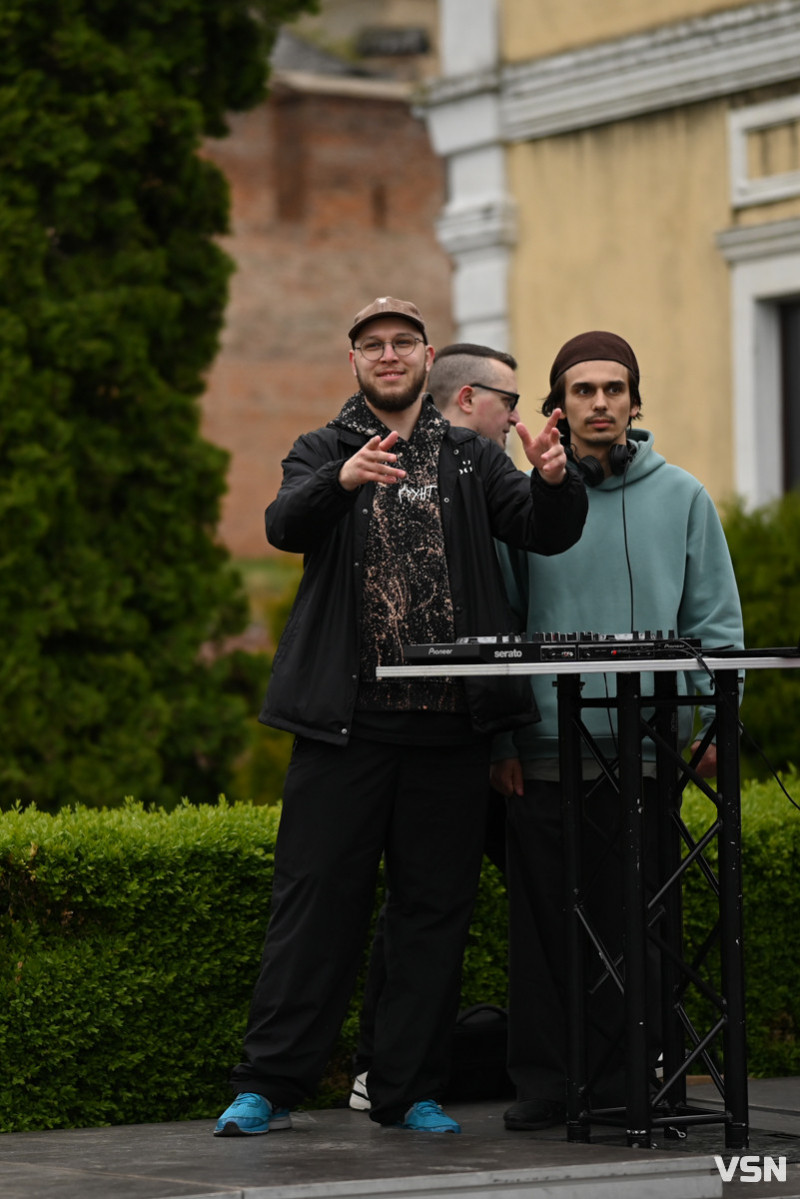 Вперше у Луцьку: яким був благодійний «Забіг Кликунів». Фоторепортаж