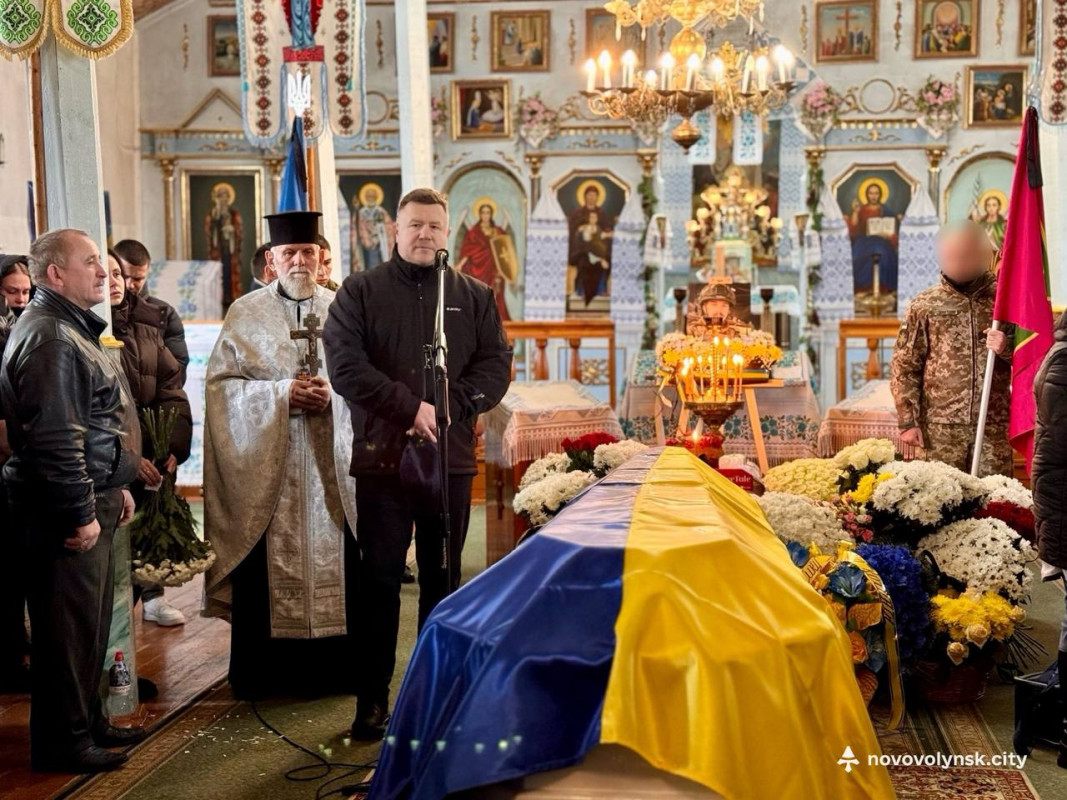 На Волині попрощалися з полеглим воїном Юрієм Ващишиним