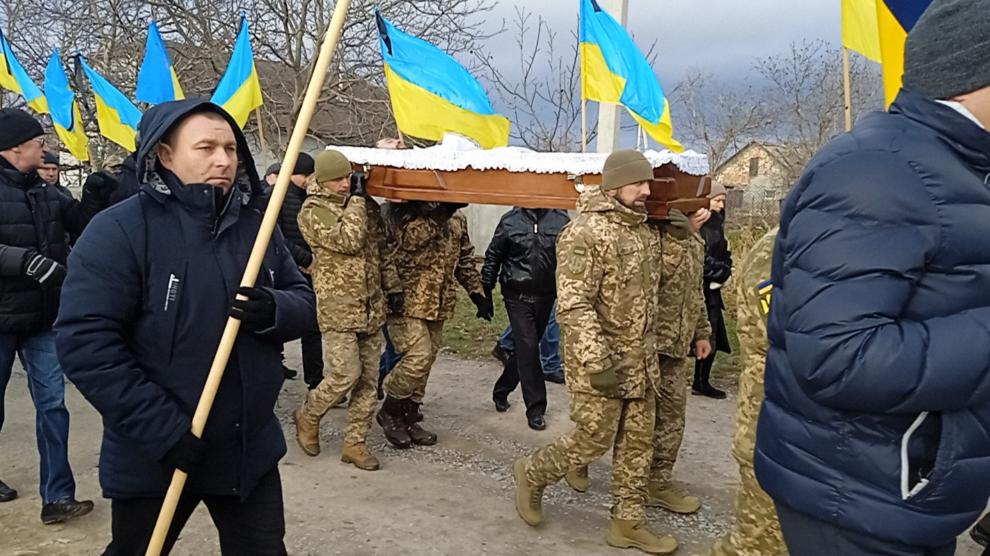 Загинув унаслідок вибуху ворожого снаряда: попрощалися із ексгравцем луцької «Волині» Романом Годованим