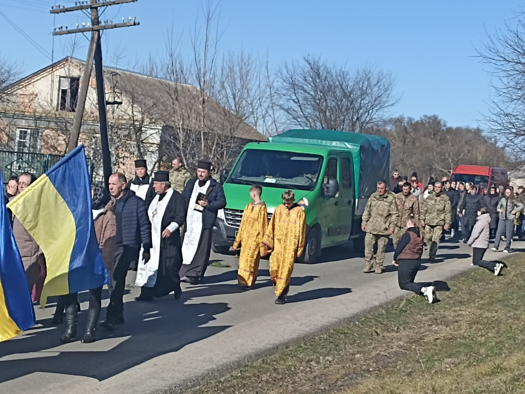 Востаннє повернувся додому: волиняни «на щиті» зустріли Героя Олександра Панасюка