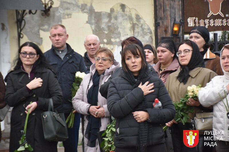 З 2014 року допомагав військовим, а потім сам пішов на фронт: у Луцьку провели в останню путь Героя Володимира Тарановича