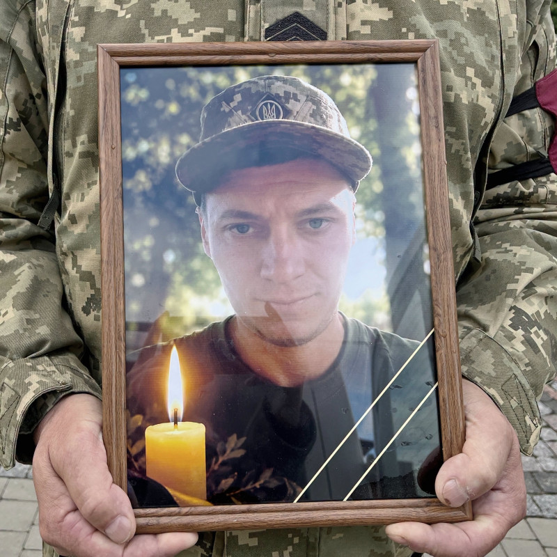 Два роки невідомості: на Волині попрощалися з 32-річним воїном, загибель якого підтвердила ДНК-експертиза
