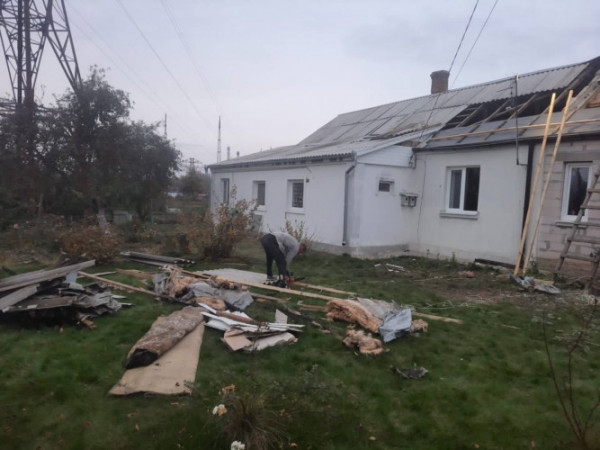 У Луцьку від ракетного обстрілу постраждало 12 будинків