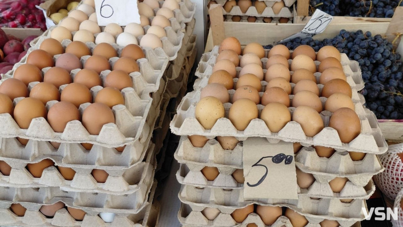 Скільки коштують яйця на ринку у Луцьку
