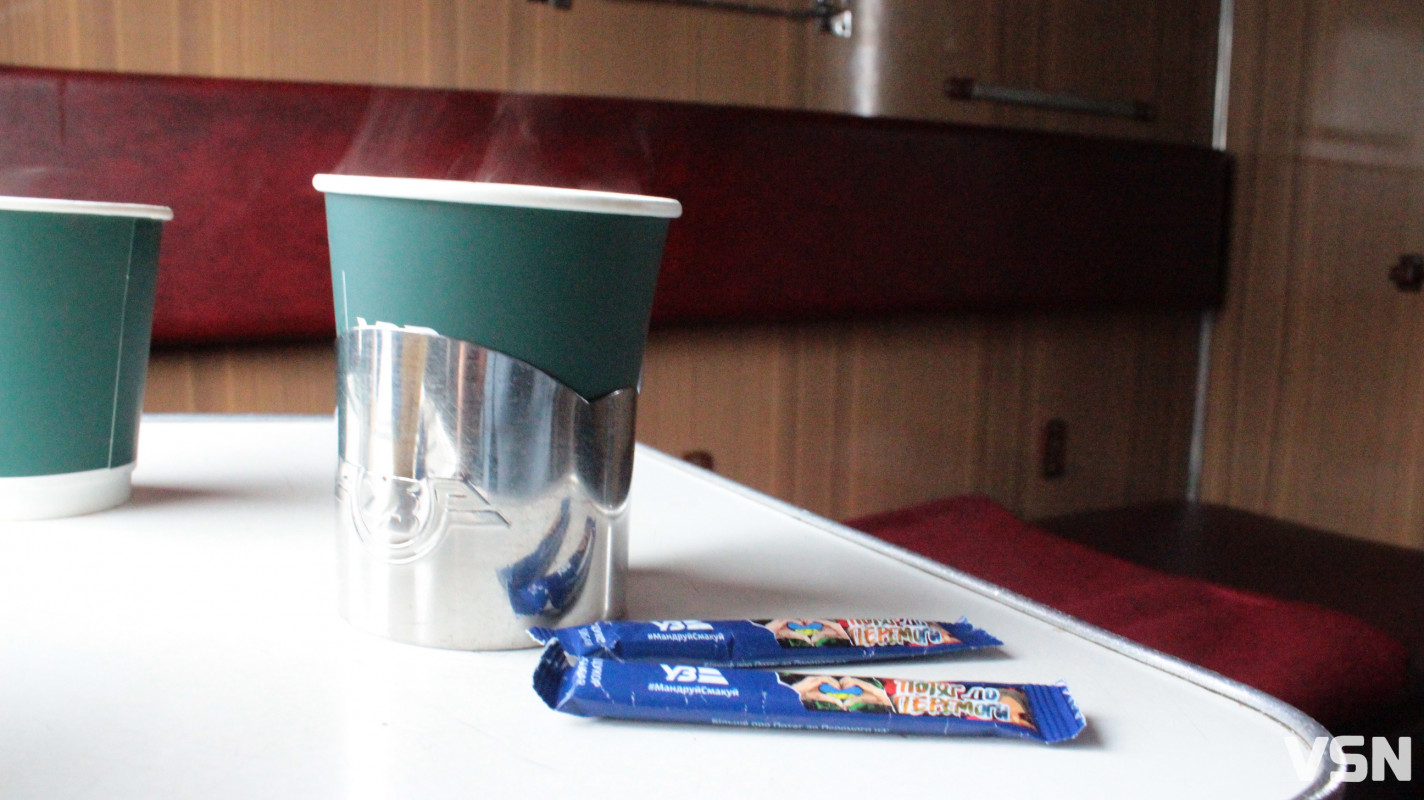 32 роки стажу, сотні тисяч кілометрів та безліч людських доль: провідниця з Волині про залаштунки роботи на залізниці