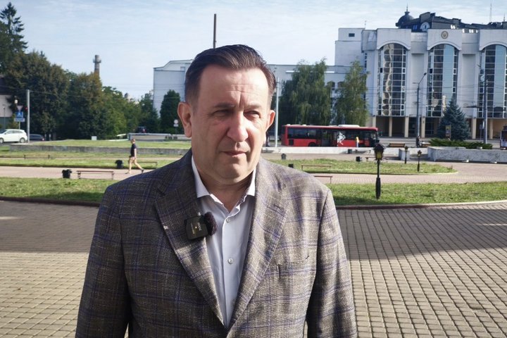 Крупи дорожчають, а деякі полиці порожні: що відбувається в супермаркетах Луцька