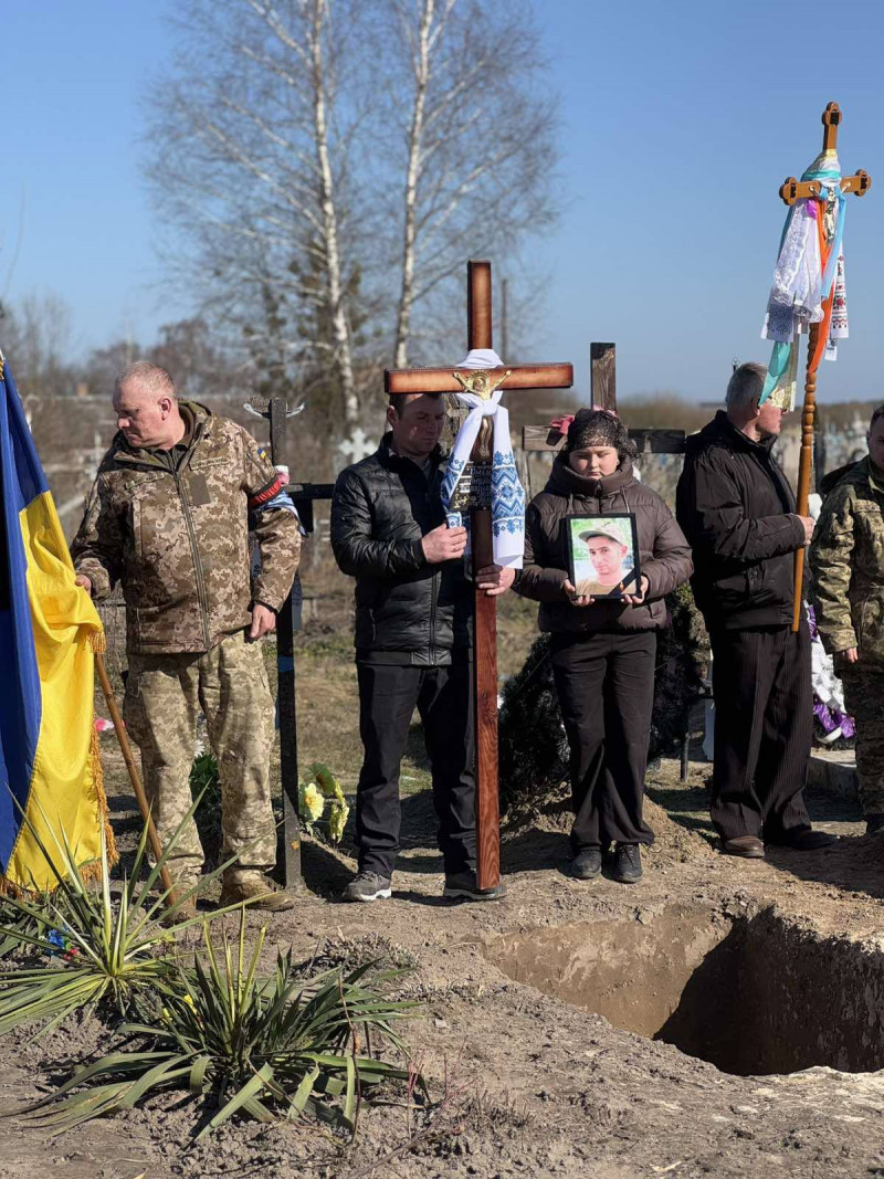 Загинув наприкінці червня 2024 року: на Волині попрощалися з Героєм Андрієм Оніщуком