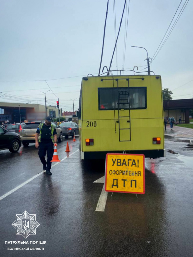 Деталі ДТП за участю тролейбуса у Луцьку