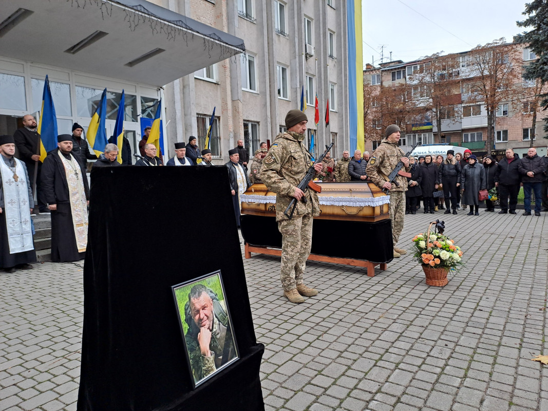 Мріяв створити сім’ю, але не судилося: на Волині попрощалися з Героєм Володимиром Кашубою