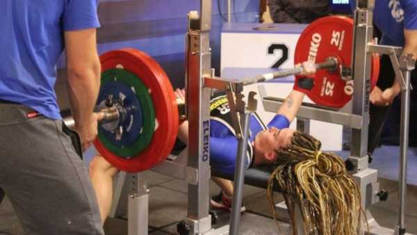Волинська спортсменка на турнірі з жиму лежачи підняла 150 кг та встановила новий рекорд України