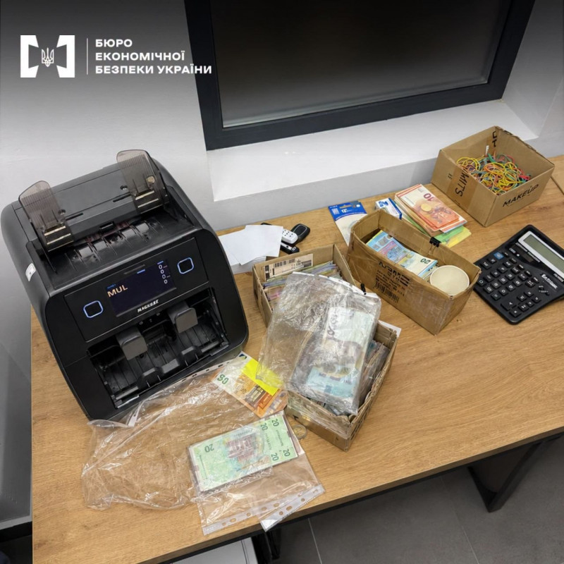На Волині викрили квіткову мережу, яка приховала мільйонні доходи і не сплатила 10,6 млн грн податків