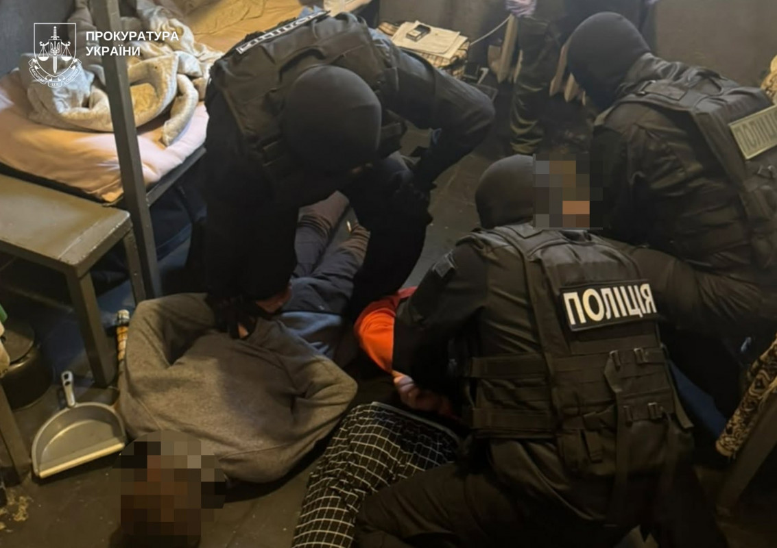 У Луцькому СІЗО викрили канал постачання наркотиків