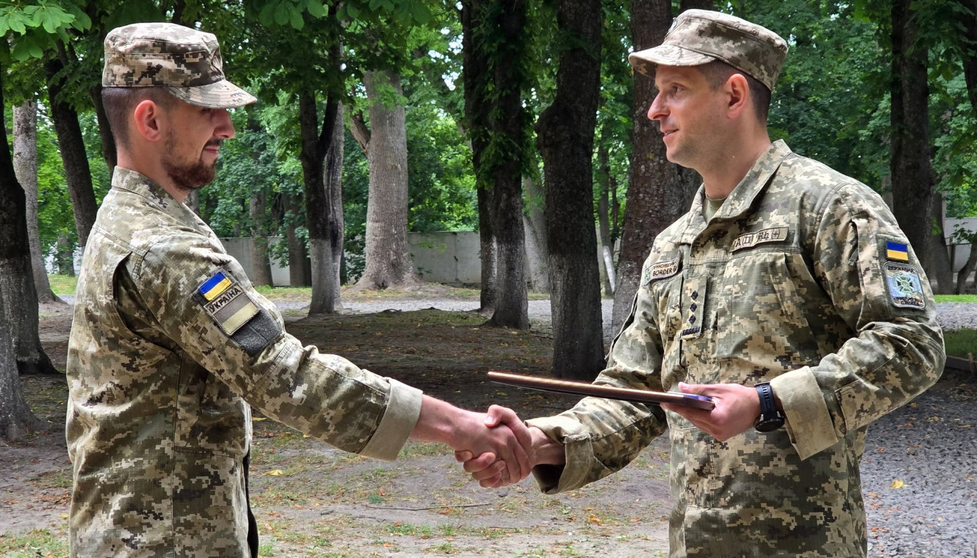 9 місяців стримували ворога на Харківщині: прикордонники Волинського загону отримали нагороди