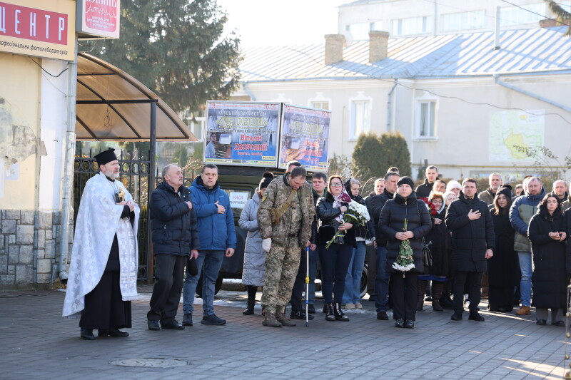 Два прощання в один день: лучани провели в останню путь Героїв Андрія Черняка та Артема Петровського