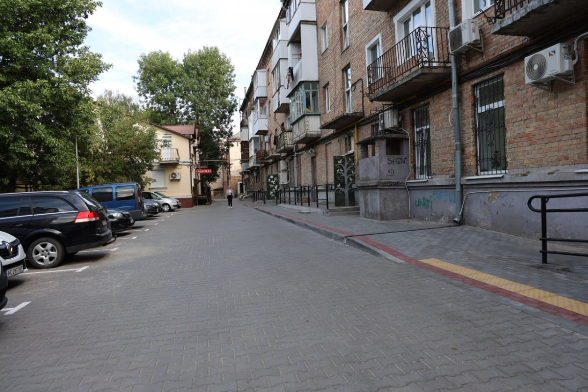 У Луцьку ремонтують дороги й тротуари: де зараз тривають роботи