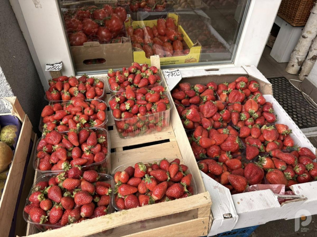 На Волині стартував сезон продажу полуниці: скільки коштує кілограм ягоди
