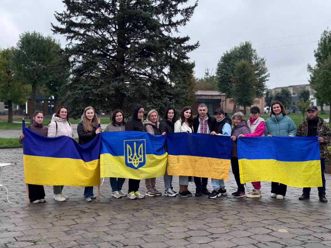Вперше за понад 3,5 роки ступив на рідну землю: додому повернувся звільнений з полону волинянин Андрій Ховхун