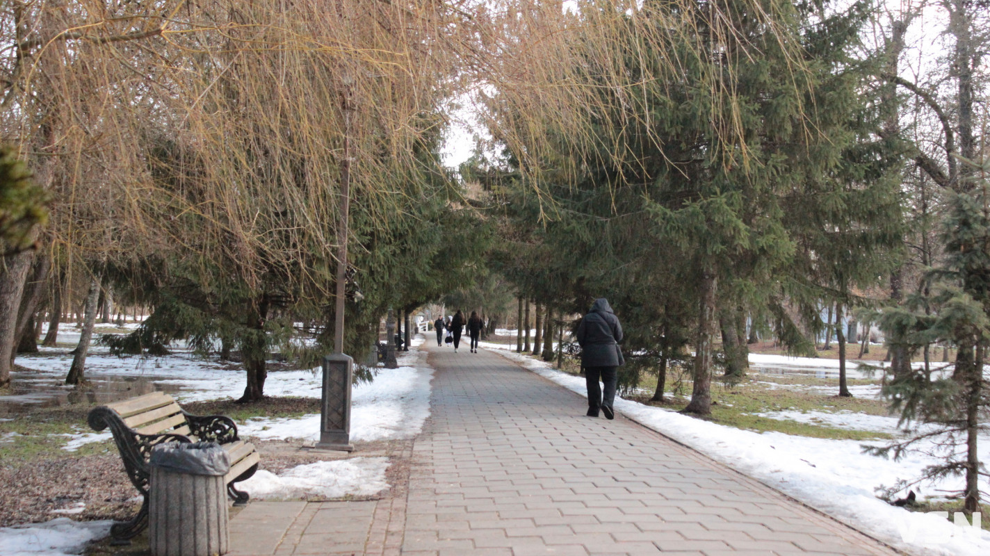 Весна у Луцьку: фоторепортаж із парку імені Лесі Українки