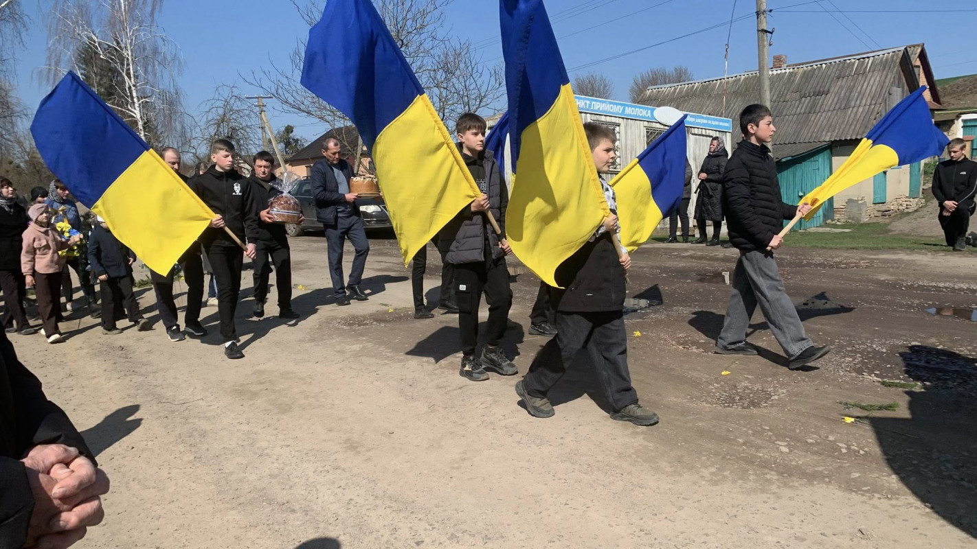 Поранення обірвали життя воїна: на Волині попрощалися із захисником Петром Шмідом
