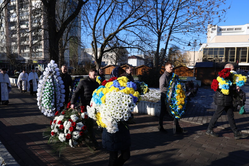 Два прощання в один день: лучани провели в останню путь Героїв Андрія Черняка та Артема Петровського