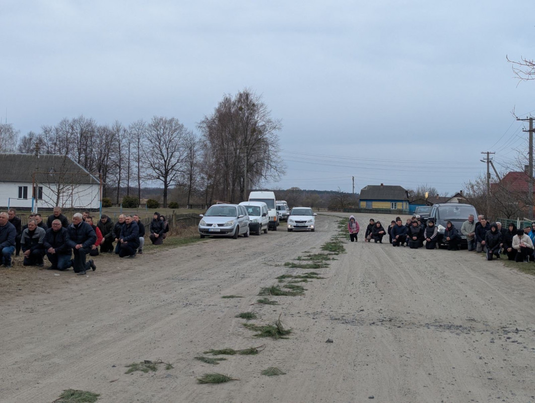 Майже два роки вважався зниклим безвісти: на Волині попрощалися з молодим захисником Дмитром Шудрою