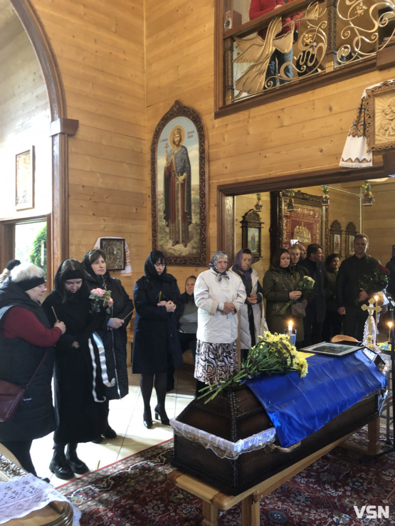 Навіки 48: на Волині в останню путь провели Героя Віталія Кузьменка