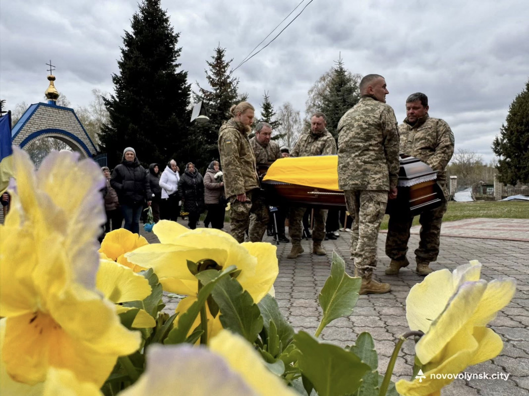 Герою було лише 33: на Волині в останню путь провели захисника Сергія Ковальчука