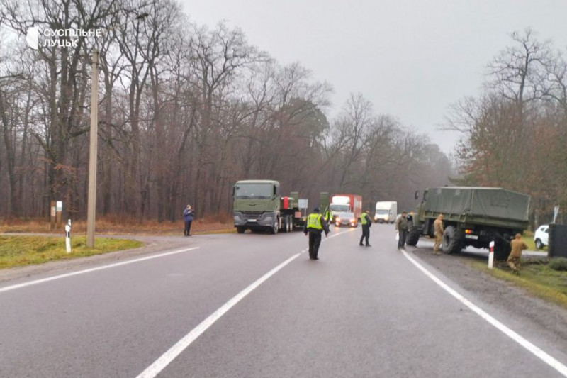 Смертельна аварія у Луцькому районі: водій вантажівки загинув, пасажир - у лікарні