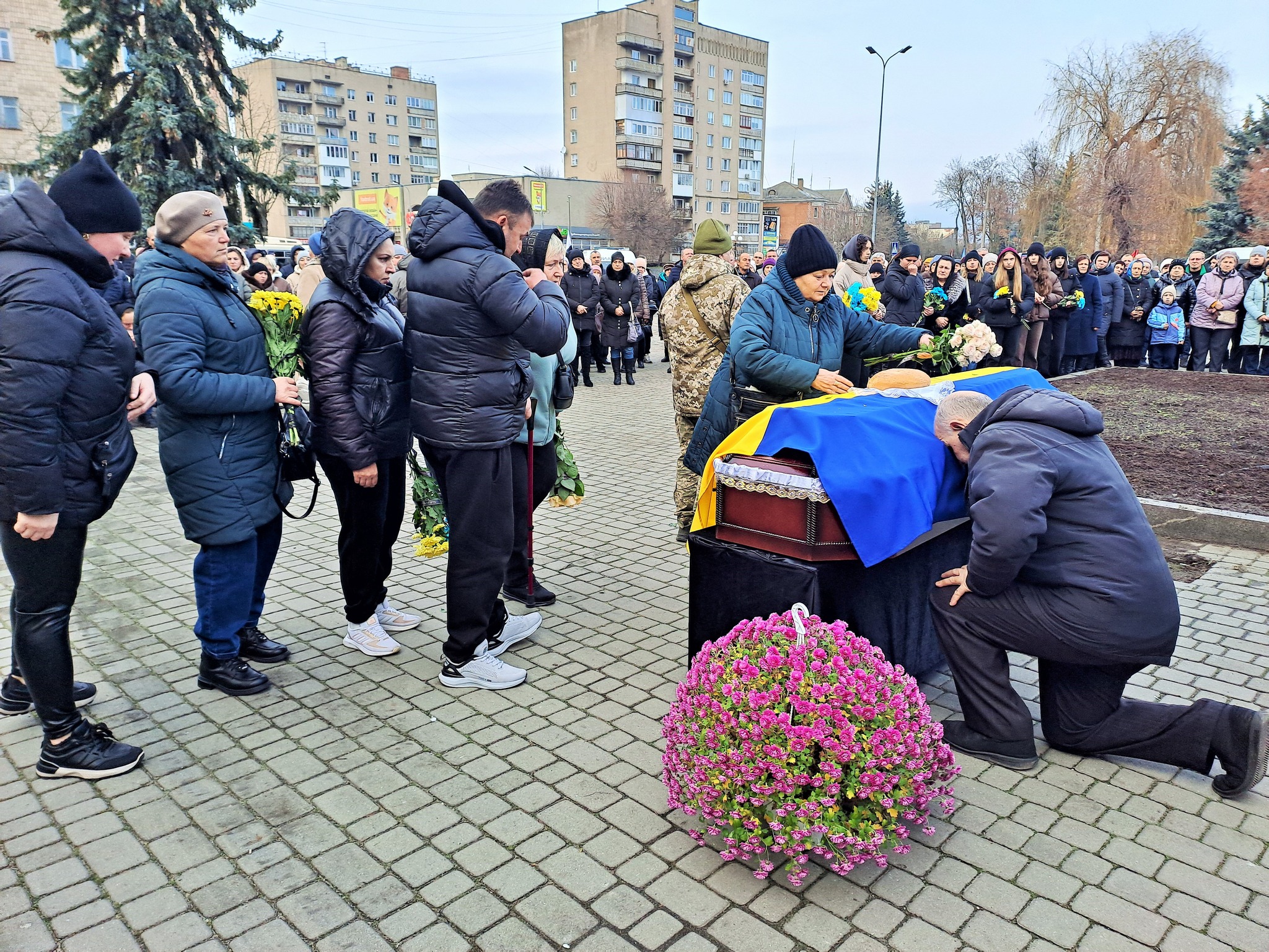 Навіки 32: на Волині попрощалися з розвідником Ігорем Мацком