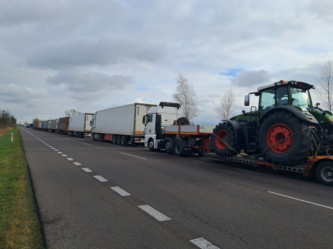 Протести в Польщі: від Хелма до кордону з Волинню - тисячі вантажівок