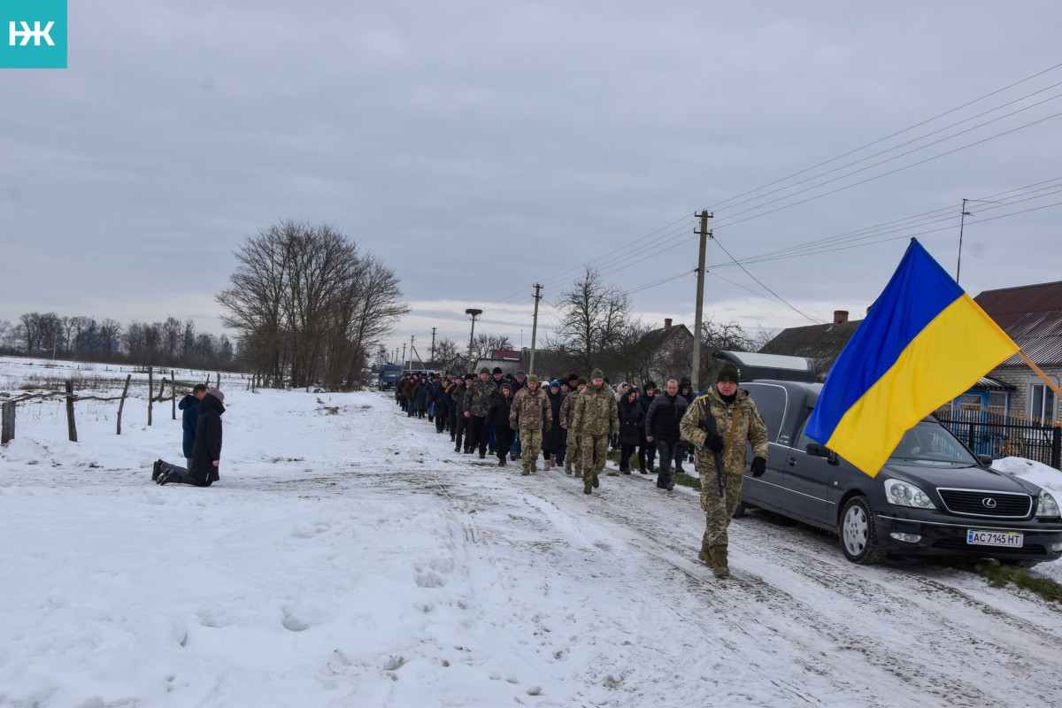 Понад півтора року вважався зниклим безвісти: на Волині попрощалися з Героєм Володимиром Невірцем