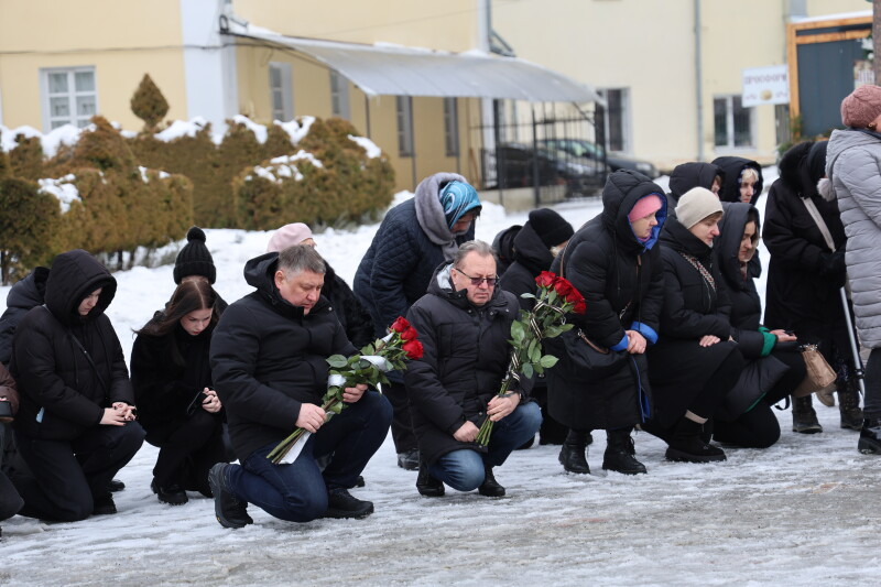 Загинув у лютому 2024 року: у Луцьку попрощалися з Героєм Дмитром Бобровським