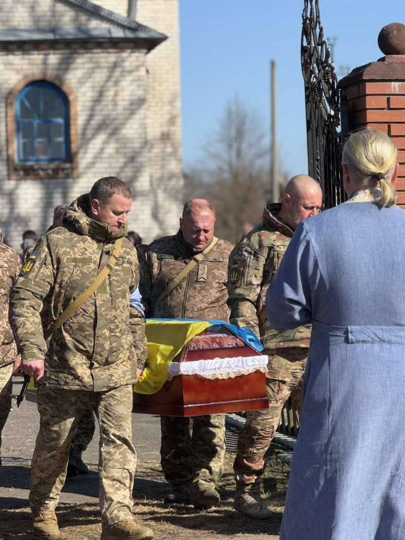 Загинув наприкінці червня 2024 року: на Волині попрощалися з Героєм Андрієм Оніщуком