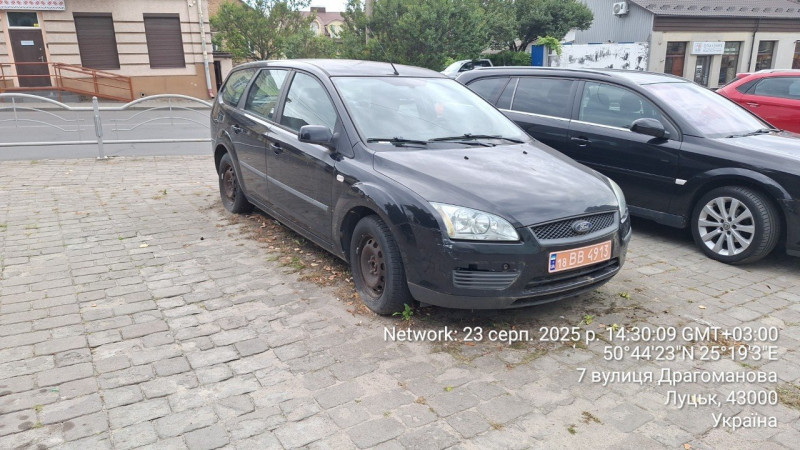 Покинуті авто у Луцьку: куди повідомляти та хто може їх забрати
