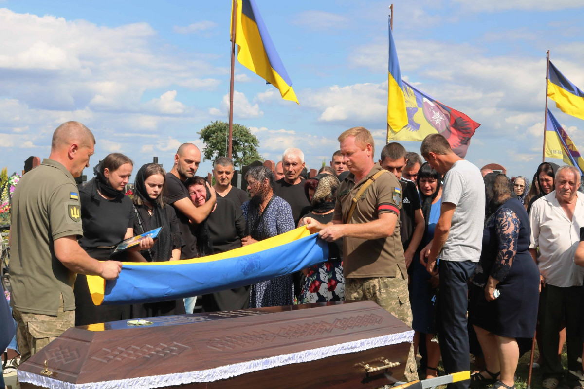 Місяць не дожив до дня народження: на Волині попрощалися з Героєм Дмитром Міцевським