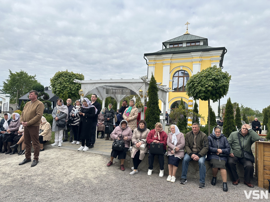 Сотні вірян прийшли на святкову літургію в Жидичинський монастир, яку очолив предстоятель ПЦУ Епіфаній