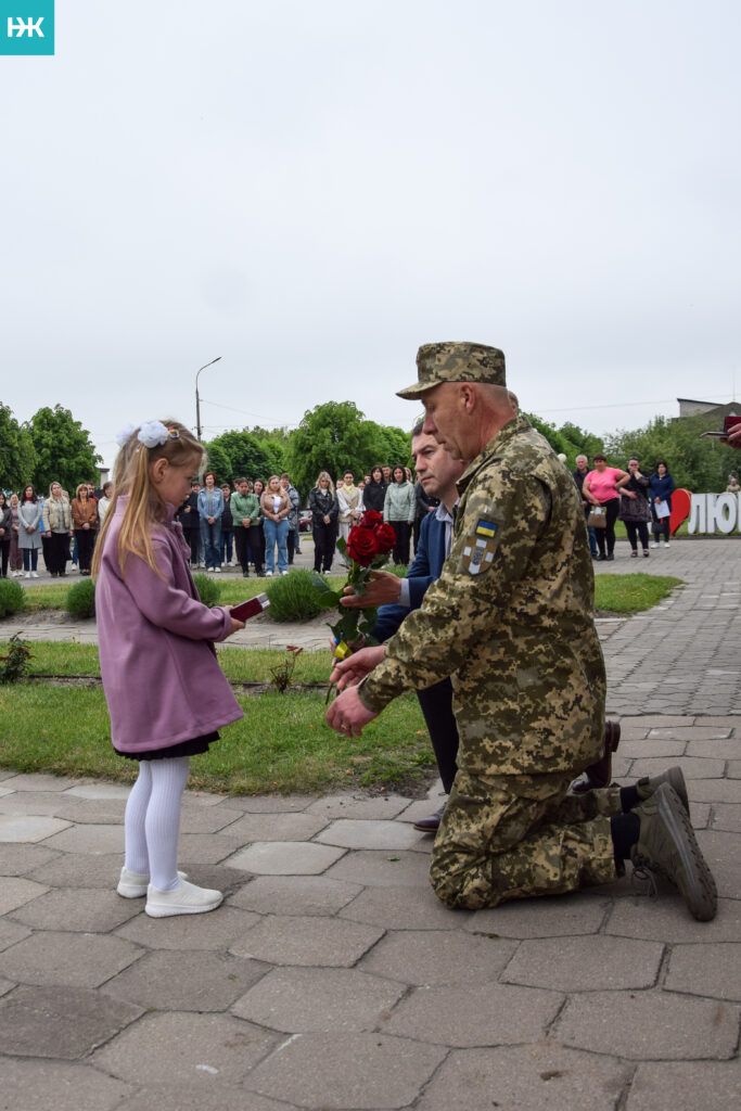 За мужність: на Волині рідним полеглих захисників вручили державні нагороди