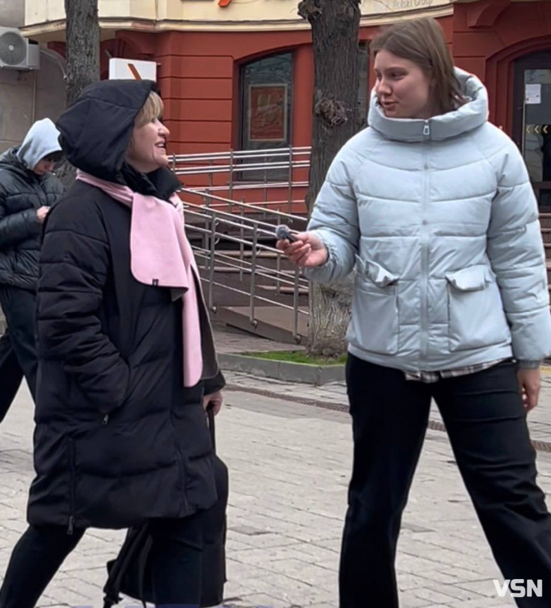 Печуть самі чи купують: яку паску на Великдень обирають у Луцьку