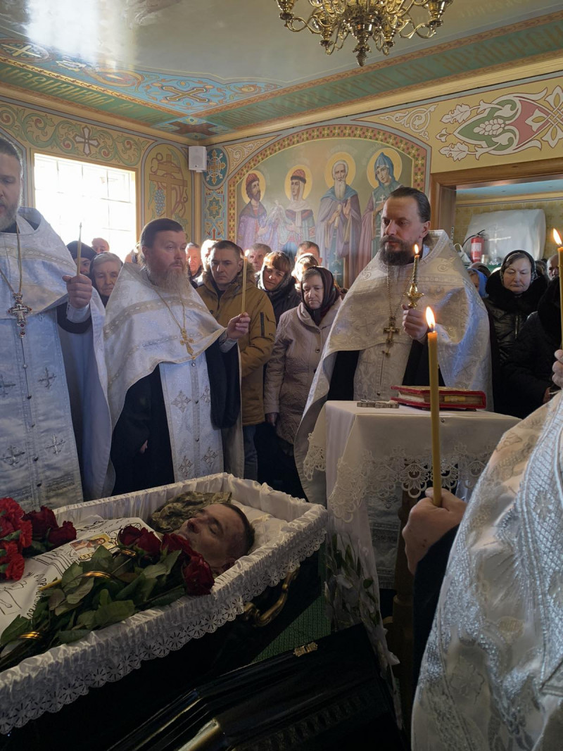 Осиротілими залишилися двоє дітей та дружина-вдова: на Волині попрощалися з Героєм Віталієм Згоранцем