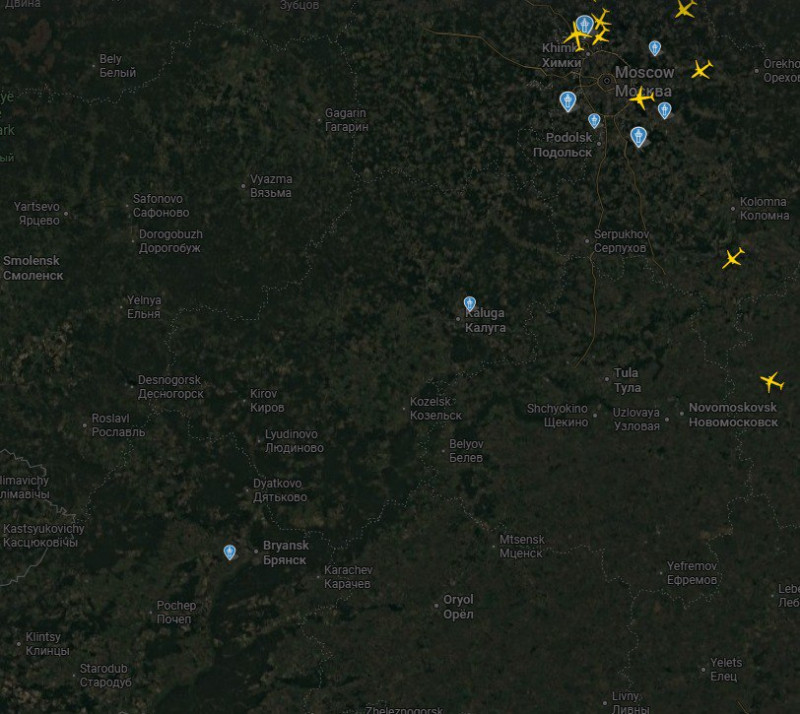 Невідомі дрони паралізували московський аеропорт Внуково: близько 50 рейсів затримано